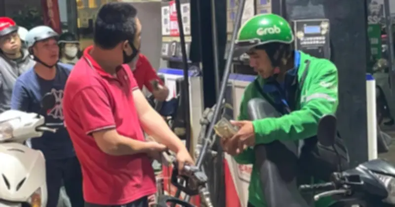 Bộ Công Thương triển khai biện pháp mạnh để ổn định giá xăng dầu sau đợt tăng sốc