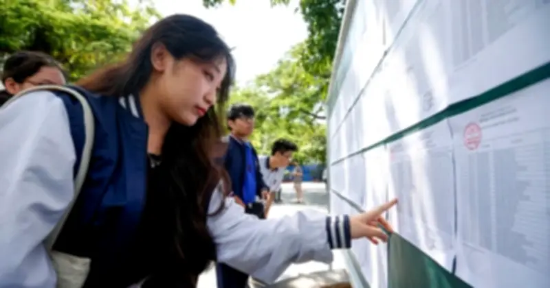 Bộ GD-ĐT điều chỉnh quy chế thi tốt nghiệp THPT 2026, tăng cường ứng dụng công nghệ