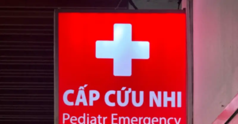 Bé gái mới biết đi ngừng tim khi ngã vào xô nước, cảnh báo nguy cơ đuối nước