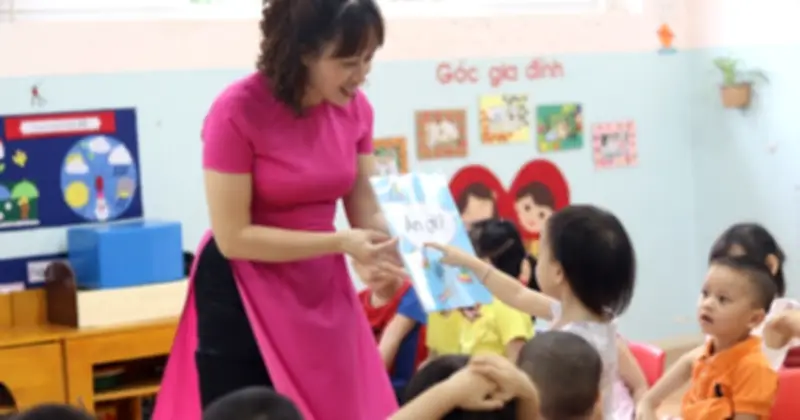 Bộ Giáo dục giảm 30 phút giờ dạy mỗi ngày cho giáo viên mầm non từ hôm nay