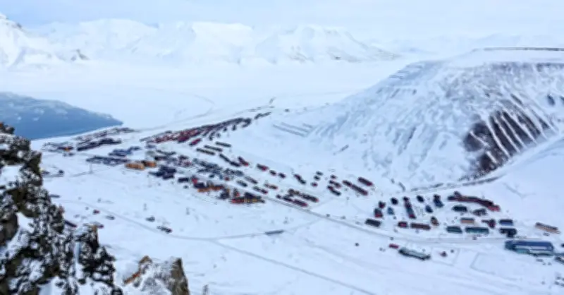 Bí Ẩn Thị Trấn Câm: Cái Chết Người Hấp Hơi Phải Rời Đi Cách 2.000km