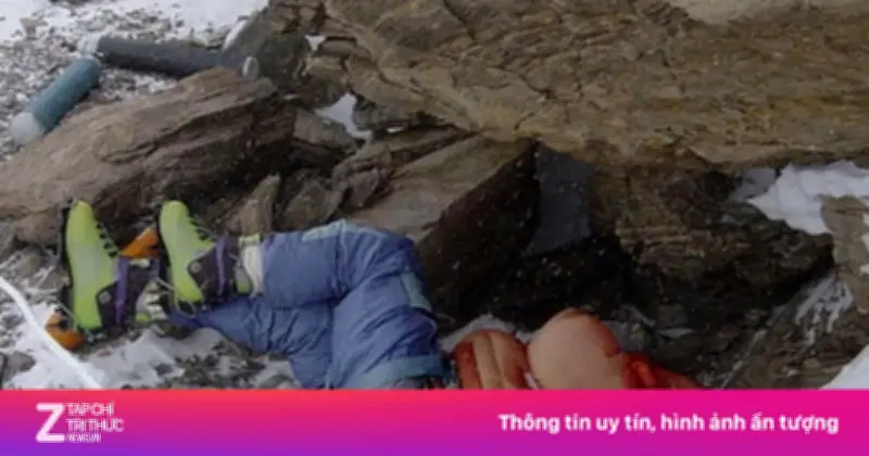 Bí ẩn thi thể 'đôi giày xanh' trên đỉnh Everest: Danh tính thật sự vẫn là ẩn số