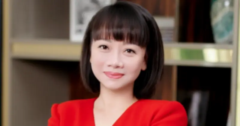 Bà Phạm Thúy Hằng, em vợ tỷ phú Phạm Nhật Vượng, lần đầu lọt danh sách tỷ phú USD của Forbes