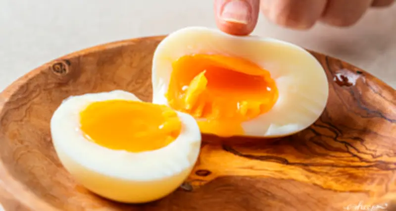 Bí quyết luộc trứng lòng đào hoàn hảo: Thời gian vàng và những lưu ý quan trọng