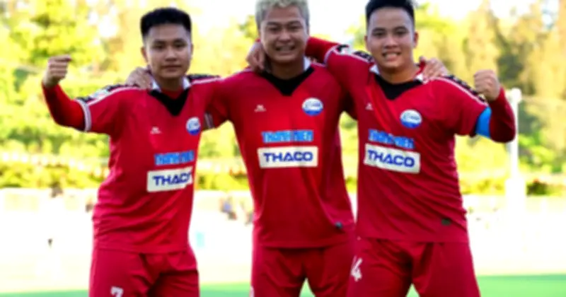 Bộ Tứ Công Thần Thủy Lợi Chia Tay Bằng Chức Vô Địch TNSV THACO Cup 2026