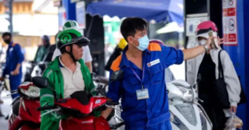 Bộ Tư pháp thẩm định đề xuất kéo dài giảm thuế xăng dầu đến hết tháng 6/2026