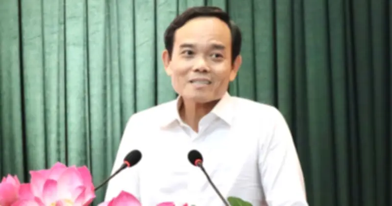 Bí thư Trần Lưu Quang tiếp xúc cử tri: Hứa đẩy nhanh dự án, cải cách hành chính số