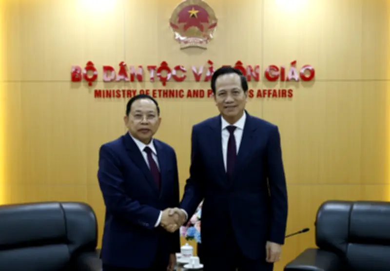 Bộ trưởng Đào Ngọc Dung nâng tầm hợp tác dân tộc, tôn giáo Việt Nam - Campuchia