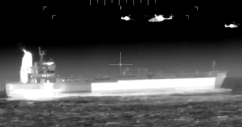 Bỉ và Pháp phối hợp bắt giữ tàu chở dầu Ethera trong vùng đặc quyền kinh tế