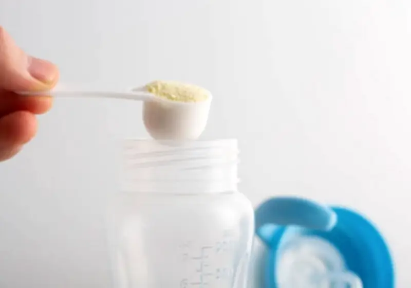 Bộ Y tế đề xuất siết kiểm nghiệm, tăng giám sát chất lượng sữa dinh dưỡng