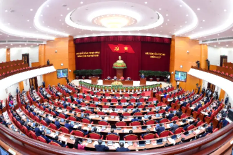 Ban Chấp hành Trung ương Đảng họp bàn công tác cán bộ và hoàn thiện mô hình quản lý