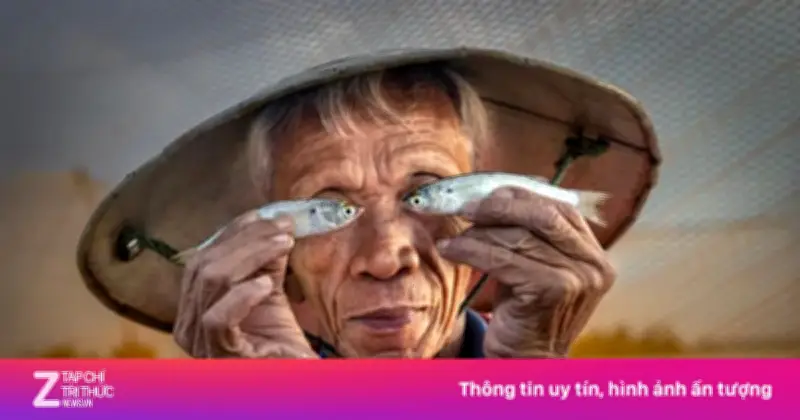 Bức Ảnh 'Mắt Cá' Của Ngư Dân Hội An Thắng Giải Quốc Tế Gây Tranh Cãi Về Tính Độc Đáo