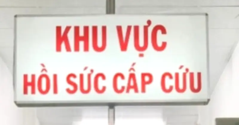 Bác sĩ gọi video cho người nhà bệnh nhân để kịp can thiệp cứu người đột quỵ