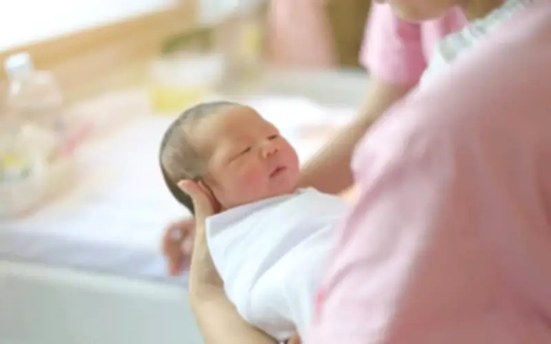 Bác sĩ lý giải thời điểm vàng sinh con trước tuổi 35, mẹ khỏe con phát triển tốt