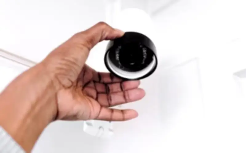 Bác sĩ Ấn Độ bị khởi tố vì lắp camera quay lén, tống tiền đồng nghiệp