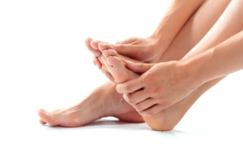 Bác sĩ Ấn Độ chỉ ra 5 dấu hiệu cảnh báo thận suy yếu cần lưu ý