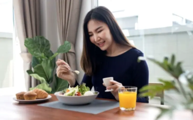 Bác sĩ tiết lộ 6 thay đổi nhỏ trong bữa ăn giúp kéo dài tuổi thọ thêm 13 năm