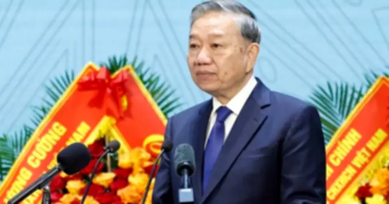 Binh chủng Công binh đón nhận Huân chương Hồ Chí Minh nhân kỷ niệm 80 năm thành lập