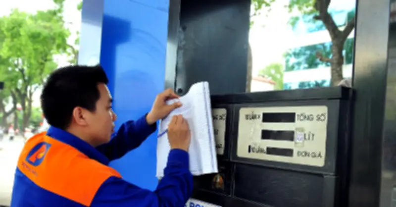 Bàn tay nhà nước điều tiết thị trường xăng dầu: Giữ ổn định giá cả