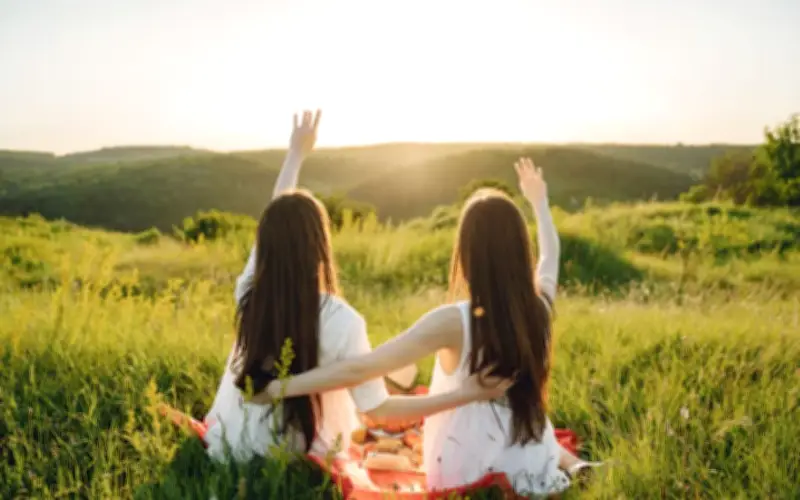 Bạn thân giữ chìa khóa nhà, âm thầm lấy trộm tài sản suốt 3 năm không ai hay