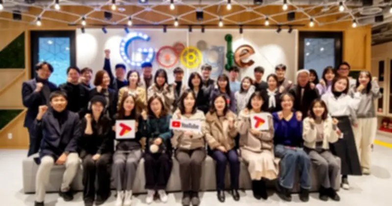 Bùng nổ xu hướng 'giáo viên YouTuber' tại Hàn Quốc: Cơ hội và thách thức