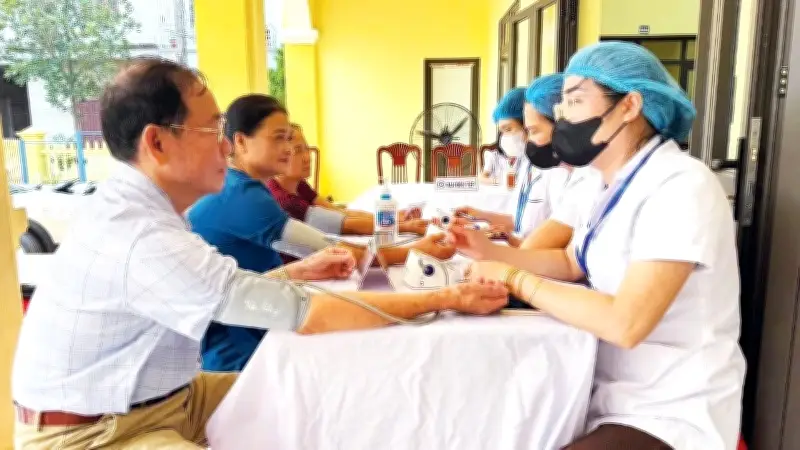 Bệnh không lây nhiễm: Gánh nặng y tế và giải pháp chuyển đổi mô hình chăm sóc sức khỏe