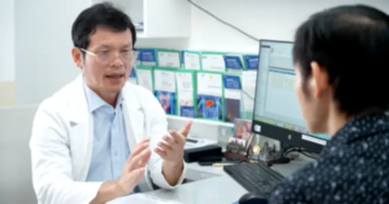 Bệnh nhân Campuchia được cứu sống sau ca phẫu thuật giãn tá tràng khổng lồ hiếm gặp