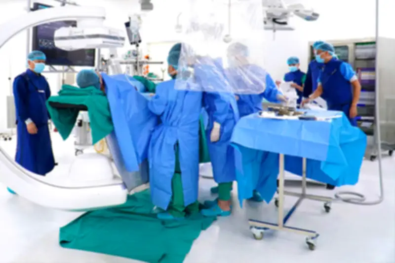 Bệnh nhân nhồi máu cơ tim sau chuyến bay dài từ châu Âu về Việt Nam