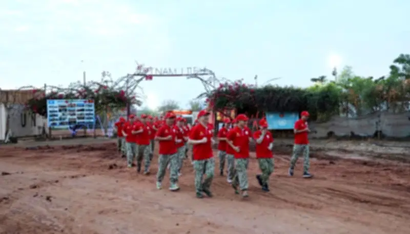 Bệnh viện dã chiến Việt Nam tại Nam Sudan tổ chức chạy bộ hưởng ứng ngày lễ lớn