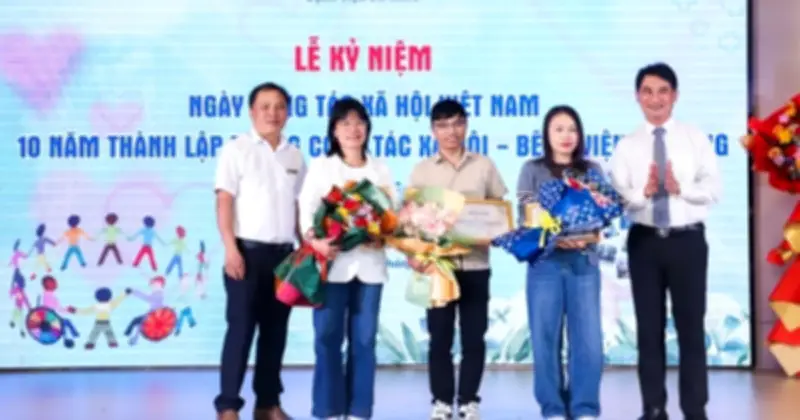 Bệnh viện Đà Nẵng tôn vinh đội ngũ công tác xã hội sau 10 năm hoạt động