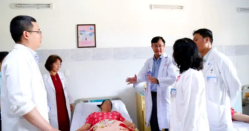 Bệnh viện Từ Dũ và Chợ Rẫy cứu sống thai phụ mang thai ngoài tử cung hiếm gặp