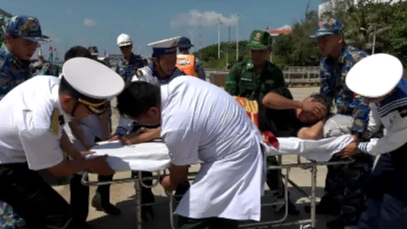 Bệnh xá đảo Trường Sa kịp thời cấp cứu ngư dân gặp nạn trên biển