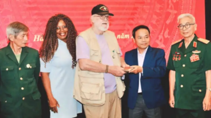 Báo Đảng: Niềm Tin Được Bồi Đắp Từ Những Hành Trình Nhân Văn Và Bản Lĩnh