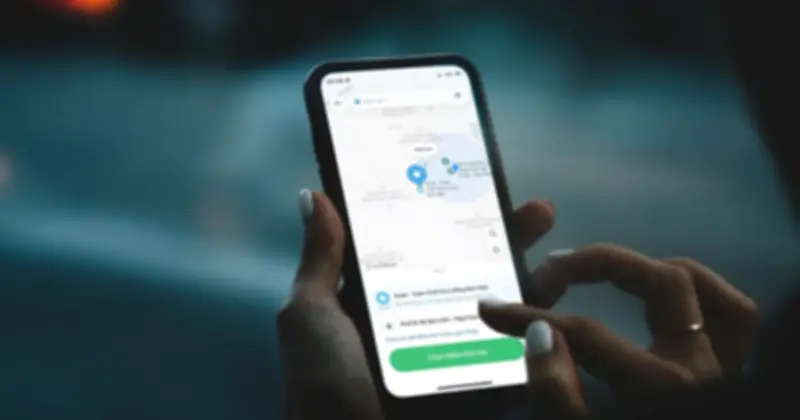 Bão Đánh Giá 1 Sao: Vũ Khí Đám Đông Hay Trò Chơi Của Thuật Toán AI?