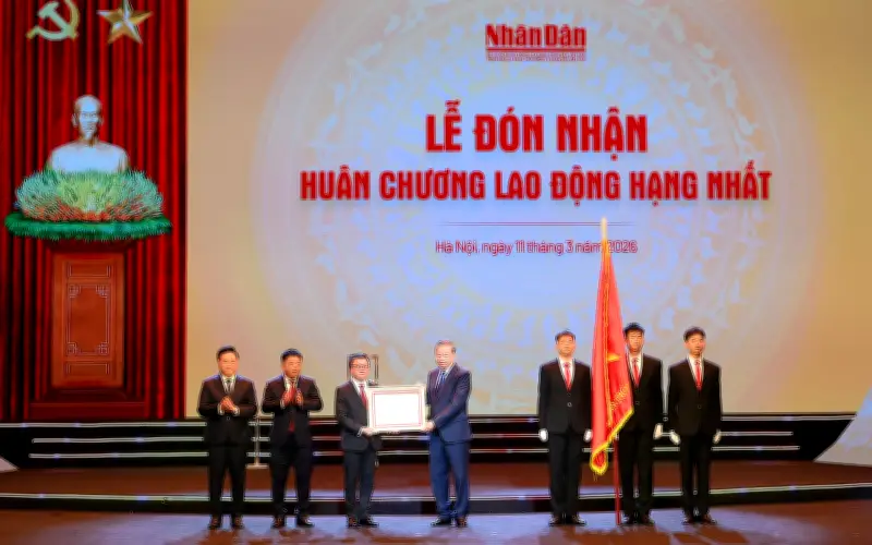 Báo Nhân Dân kỷ niệm 75 năm, đón nhận Huân chương Lao động Hạng Nhất