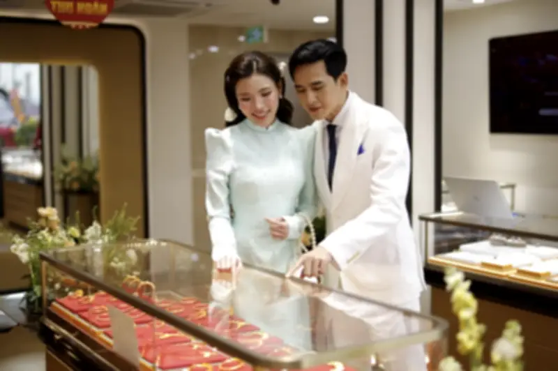 Báo Tín Mạnh Hải Nâng Tầm Trải Nghiệm Với Cửa Hàng Quy Mô Lớn Tại TP.HCM