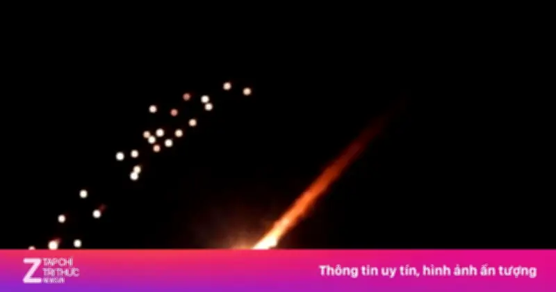 Bom Chùm Iran: Vũ Khí Thách Thức Lá Chắn Phòng Không Tinh Vi Của Israel