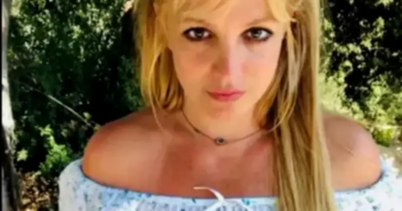 Britney Spears khóc nức nở khi bị bắt vì lái xe say xỉn, quản lý kêu gọi xử lý nghiêm