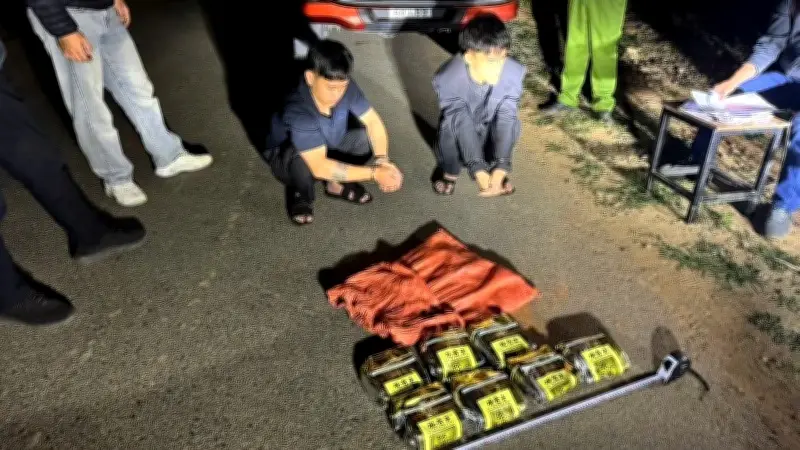 Bắt giữ hai đối tượng vận chuyển 7kg ma túy đá tại Quảng Trị