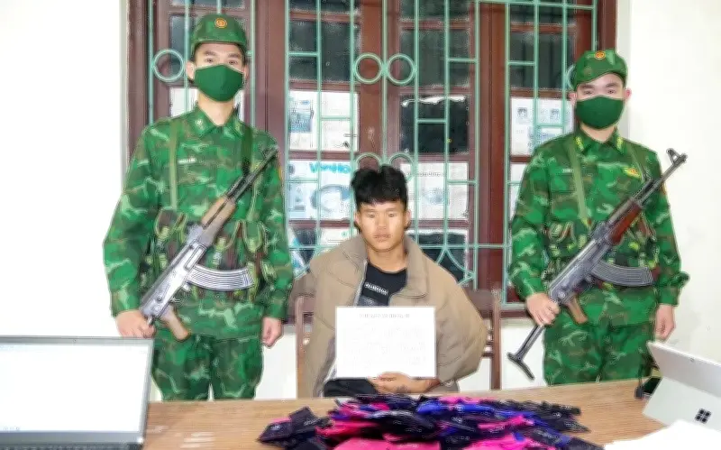 Bắt giữ đối tượng vận chuyển 60.000 viên ma túy tổng hợp tại Điện Biên