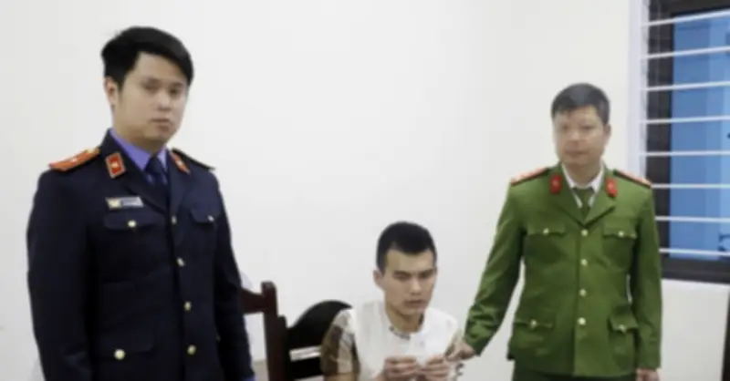 Bắt giữ nghi phạm xông vào phòng tập cướp dây chuyền vàng