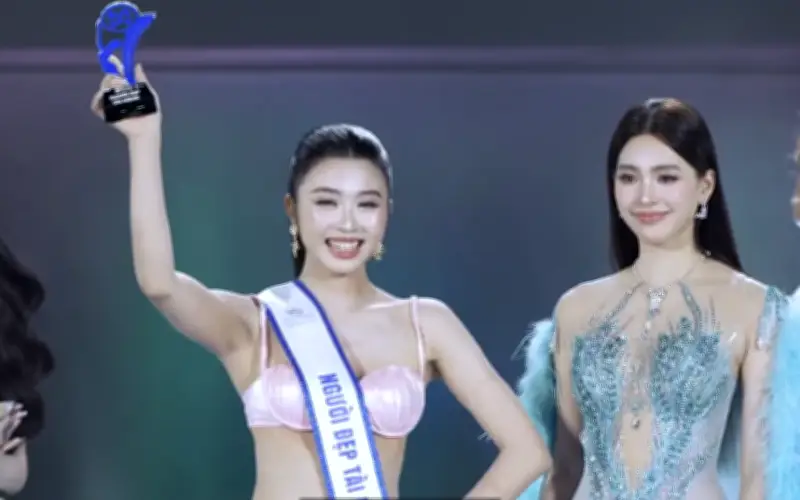 Bất ngờ: Hai nữ sinh Thanh Hóa lọt top 10 Miss World Vietnam 2025