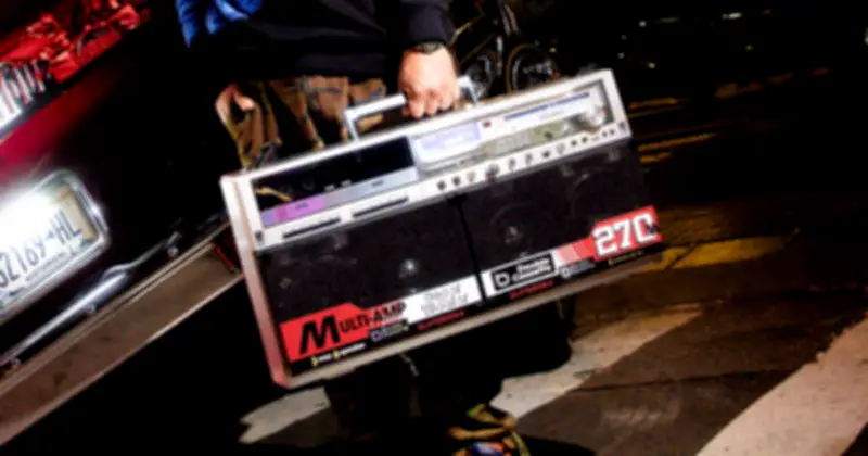 Bumpboxx BB-777: Loa Di Động 270W Kết Nối Từ Cassette Đến Bluetooth, Giá Ưu Đãi 17 Triệu