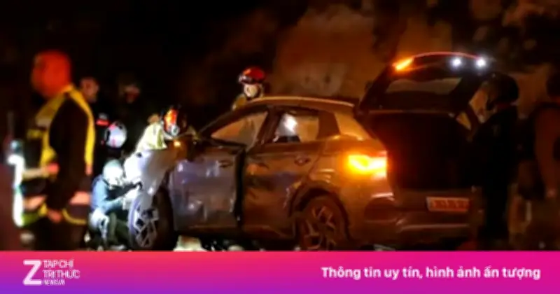 BYD Atto 3 chịu tên lửa trực diện tại Jerusalem, 5 người thoát nạn nhờ khung xe siêu bền