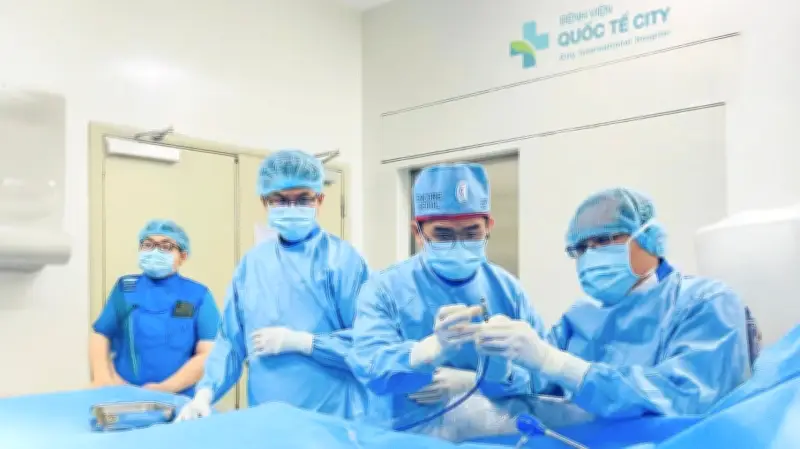 Cụ Bà Gần 100 Tuổi Được Cứu Sống Nhờ Máy Tạo Nhịp Tim Không Dây Hiện Đại