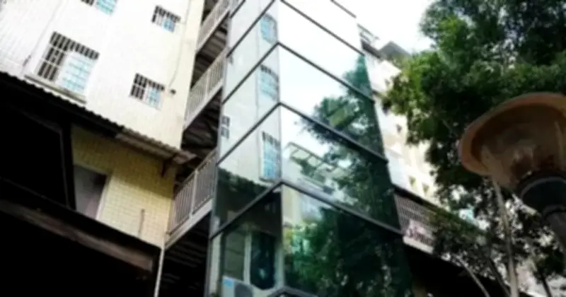 Cư dân phản đối thang máy khởi kiện sau khi công trình hoàn thành