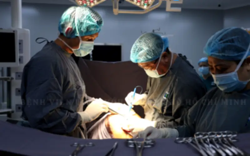 Cô gái 27 tuổi mắc ung thư buồng trứng giai đoạn III: Lời cảnh tỉnh từ sai lầm phổ biến