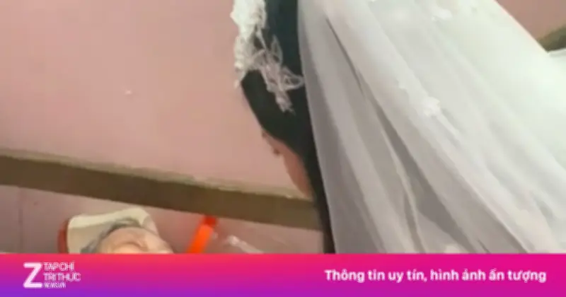Cô gái trẻ quỳ lạy bà nội 90 tuổi trước ngày về nhà chồng, khung cảnh xúc động nghẹn lòng