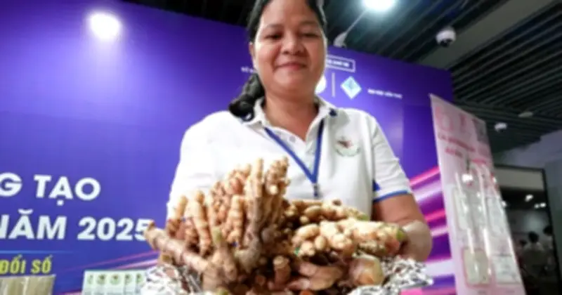 Cô giáo Trà Vinh khởi nghiệp thành công với nhang nghệ trắng hữu cơ