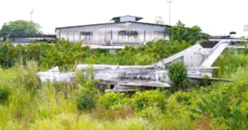 Cà Mau di dời máy bay MiG-21 để bảo quản và xác minh nguồn gốc hiện vật